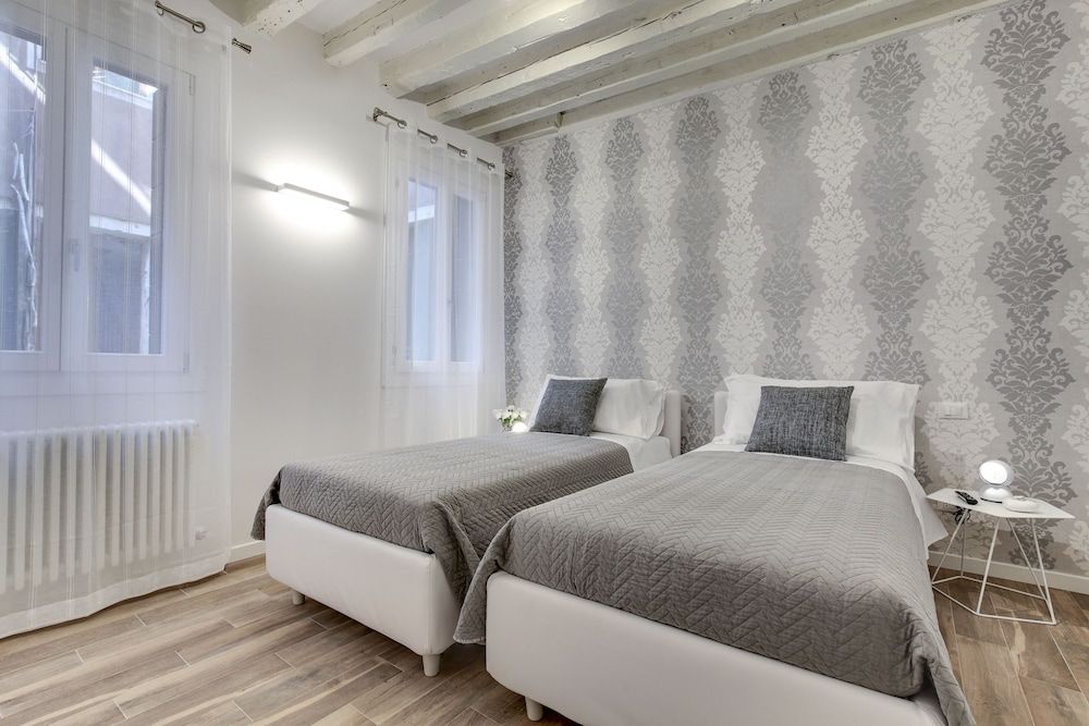 Laguna Apartments Near Giardini Biennale Apartment 2 Bedrooms, Laguna Luxury 2 - Near Giardini della Biennale 5