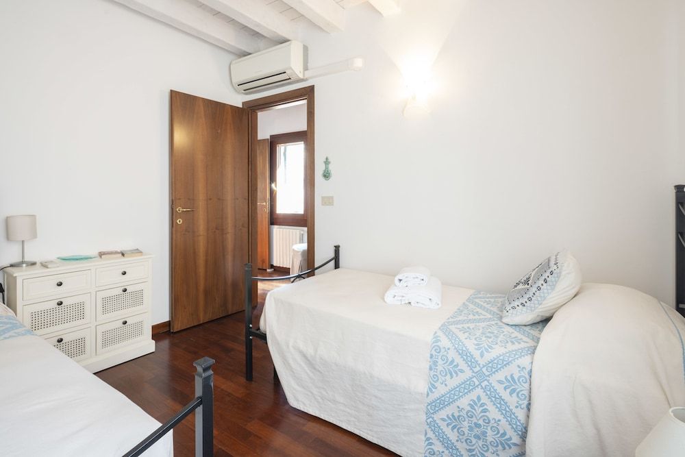 Maison Valentina Romantic Apartment, 2 Bedrooms 19