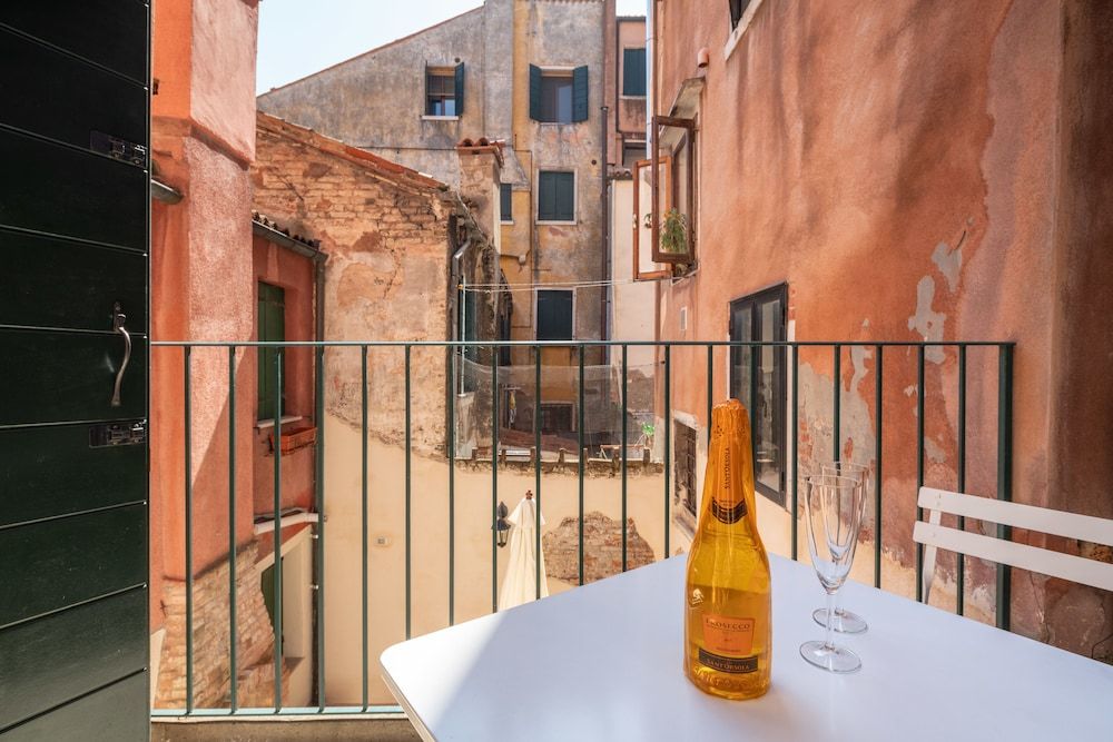 Maison Valentina Romantic Apartment, 2 Bedrooms 12