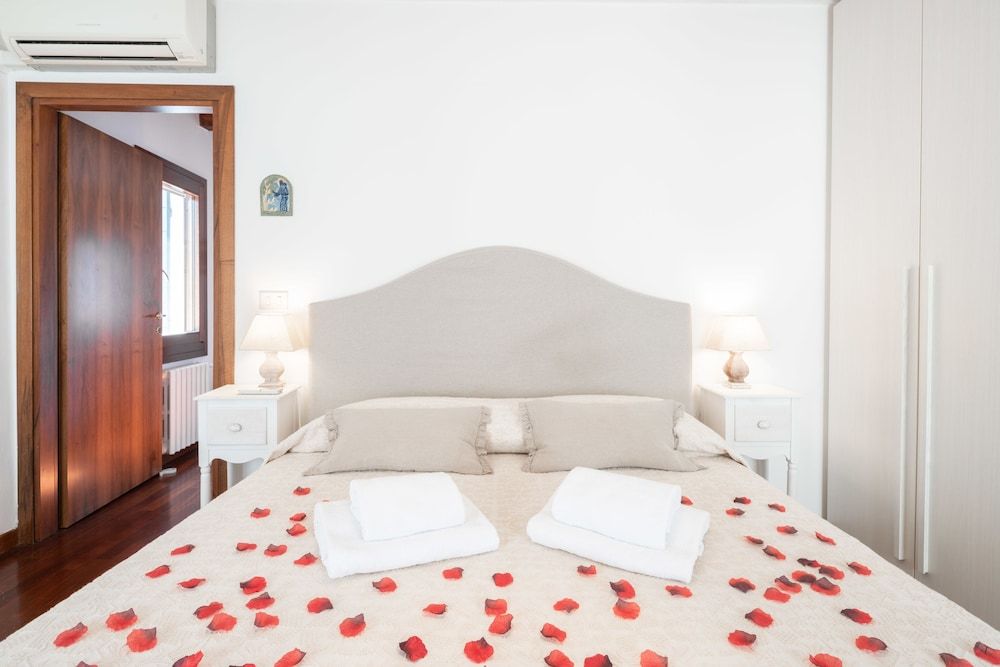 Maison Valentina Romantic Apartment, 2 Bedrooms 9