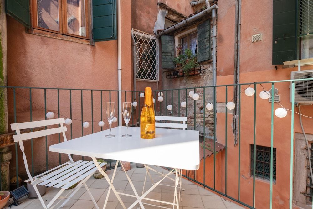 Maison Valentina Romantic Apartment, 2 Bedrooms 10