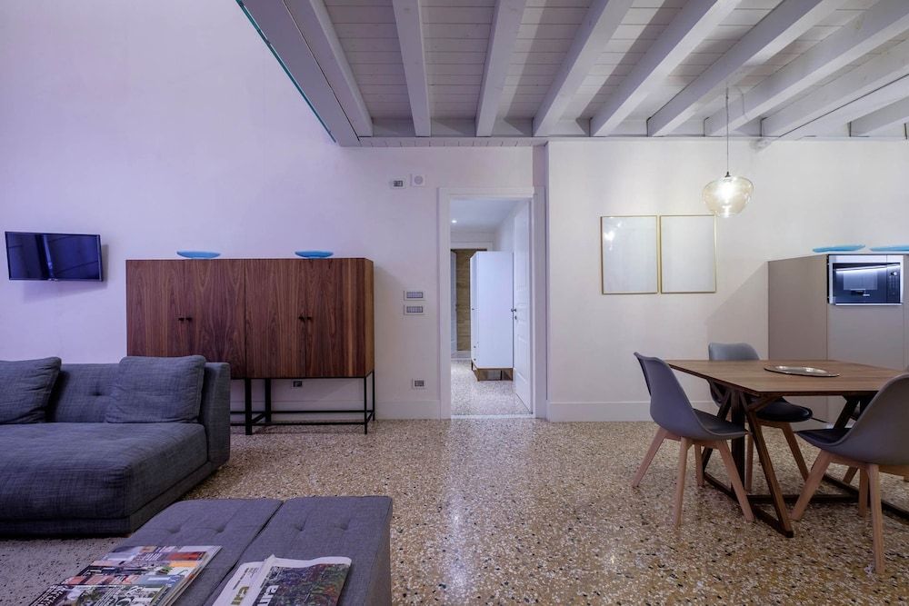 Massari Apartment, 2 Bedrooms 18