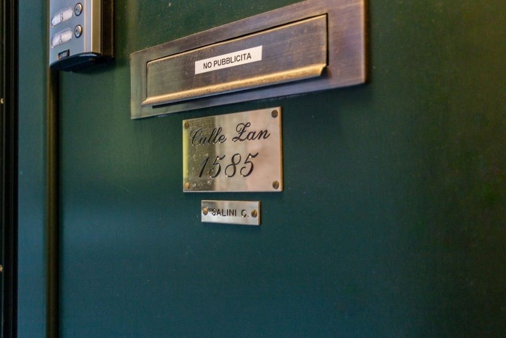 undefined Biennale 1585