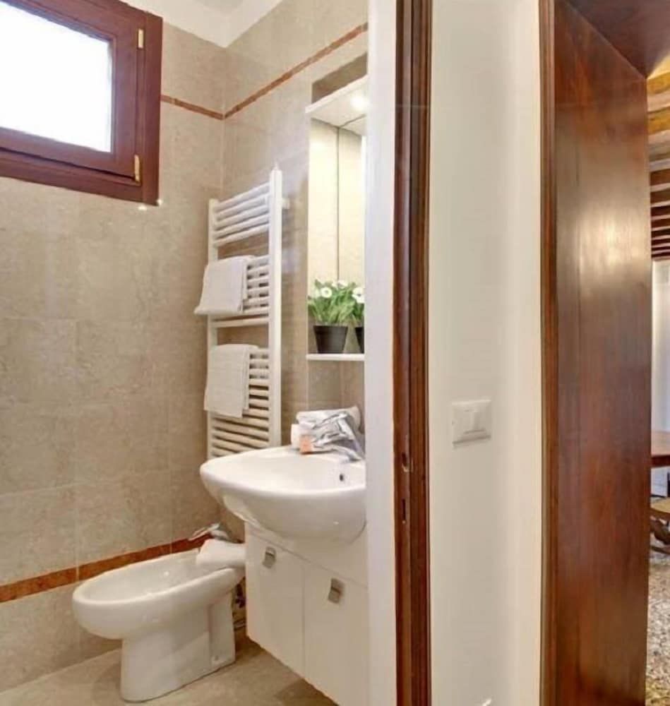 Grimaldi Apartments  - Scala Reale Apartment, 2 Bedrooms, Terrace 11