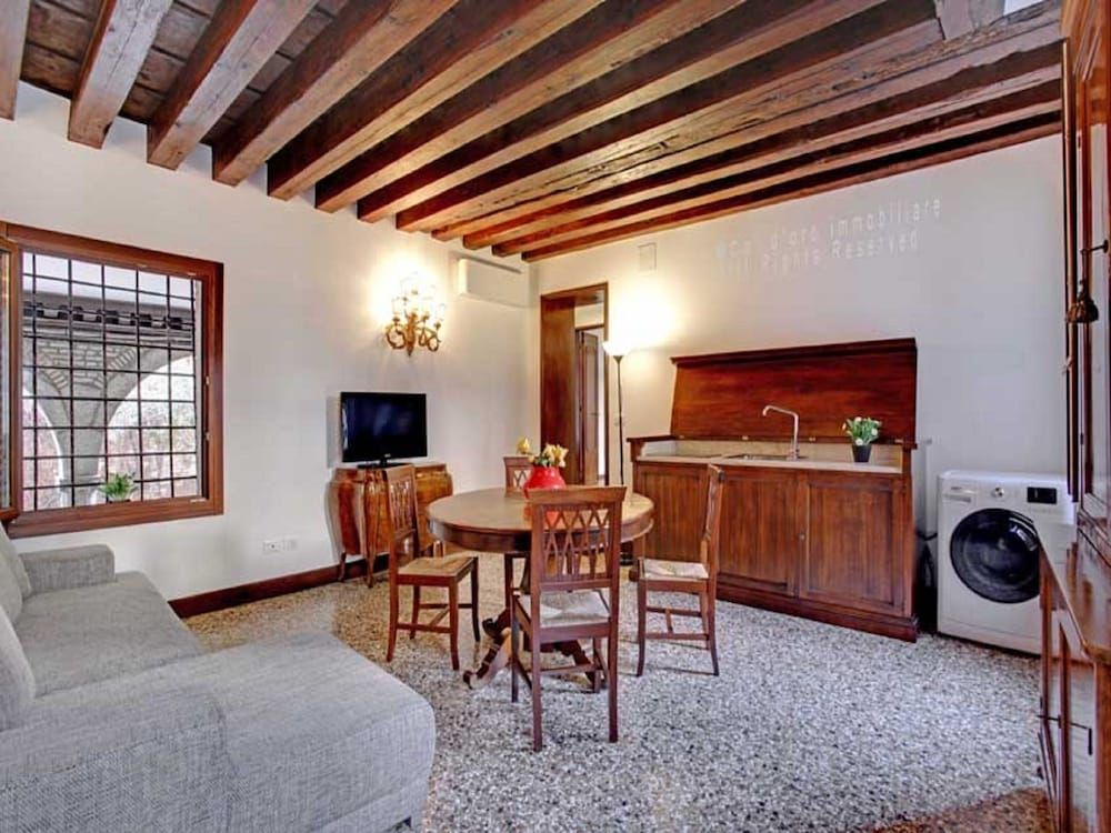 undefined Grimaldi Apartments  - Scala Reale 10