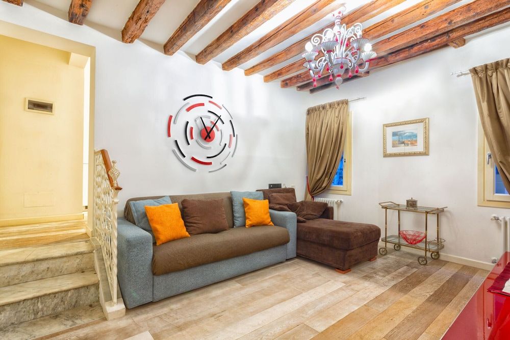 undefined Venice Dream House Figaro 7