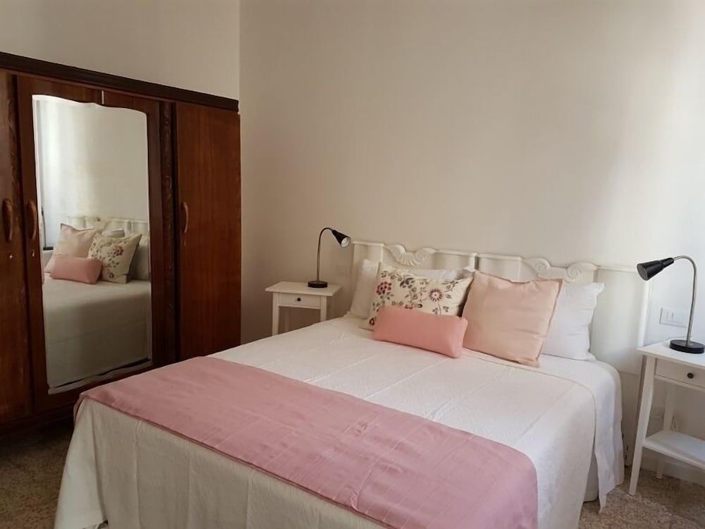 undefined Grimaldi Apartments - Petit Maison 3