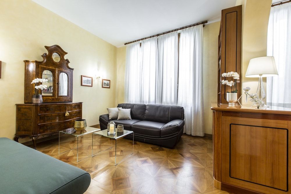 Marco Polo Deluxe R&R Apartment, 2 Bedrooms 9