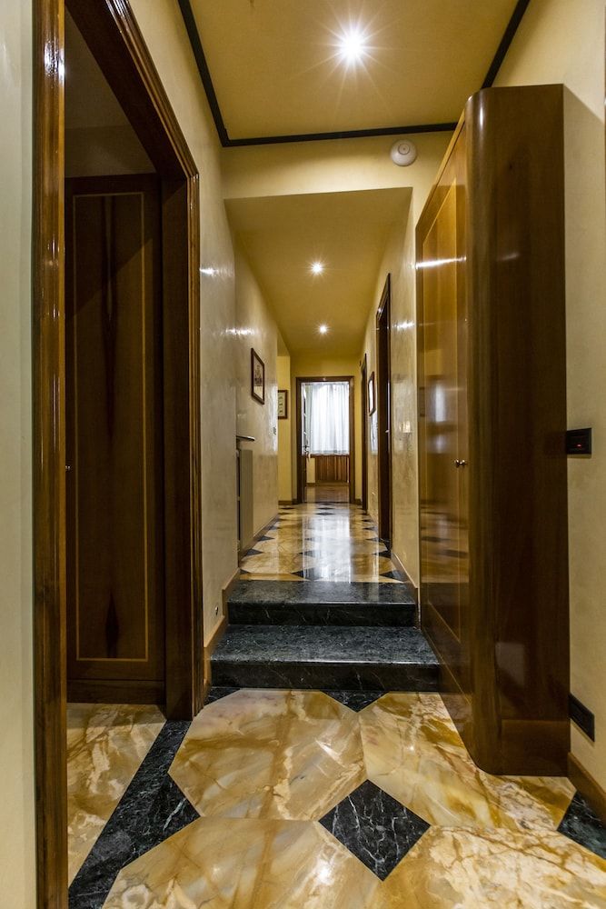 undefined Marco Polo Deluxe R&R 6