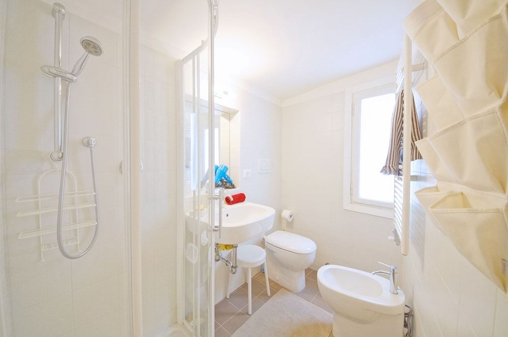 DolceVita Apartments N. 414 Apartment, 1 Bedroom, Canal View 10