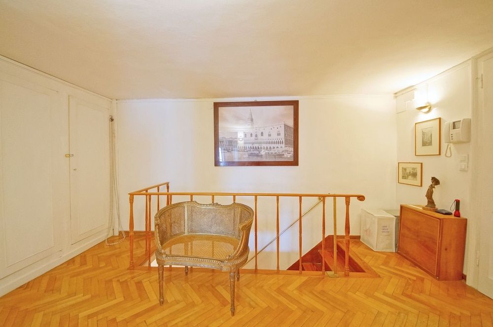 DolceVita Apartments N. 414 Apartment, 1 Bedroom, Canal View 8