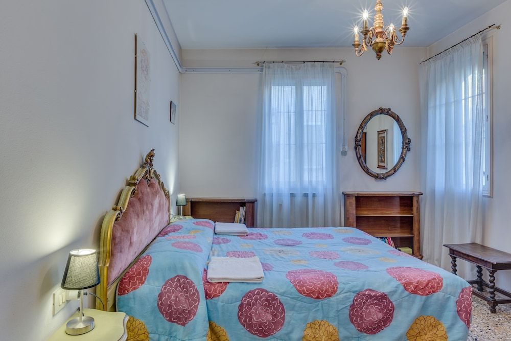 undefined Venezianamente - Dimora Furlani Canal view 10