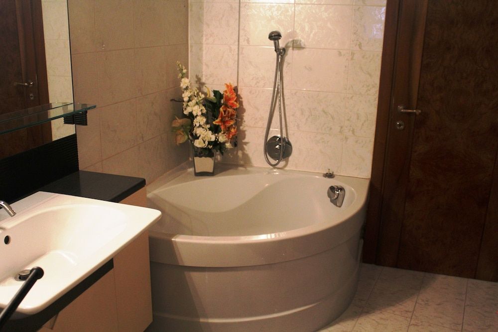 Venezianamente-Casa della Crea Canal Apartment, 2 Bedrooms 11