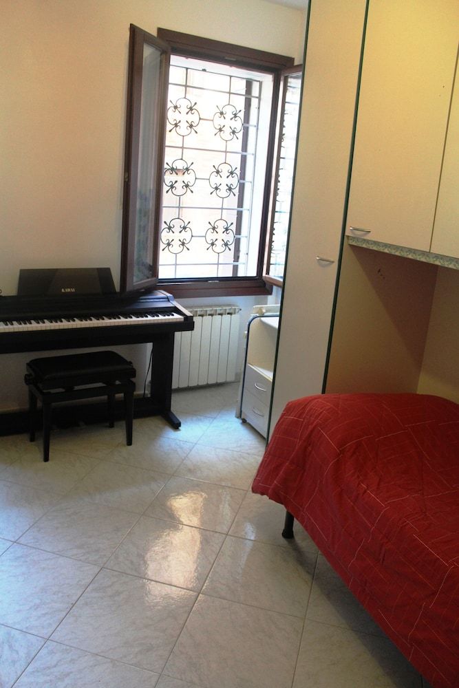 Venezianamente-Casa della Crea Canal Apartment, 2 Bedrooms 12