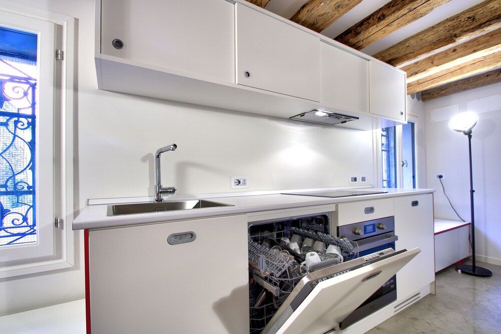 undefined GrandCanal-Red 6