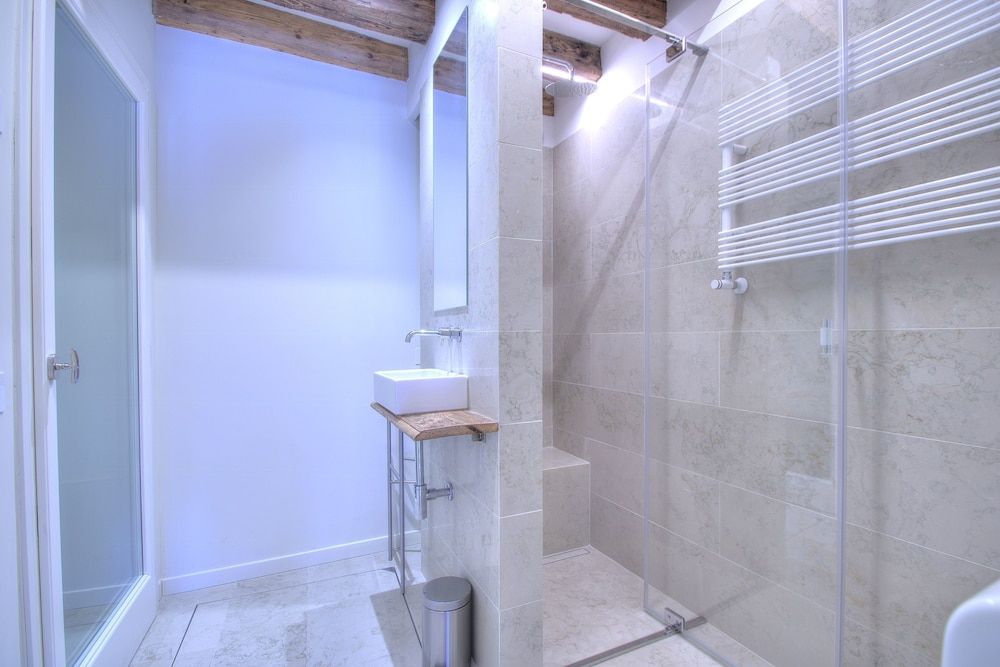 GrandCanal-Green Exclusive Apartment, 1 Bedroom, Canal View, Ground Floor 16