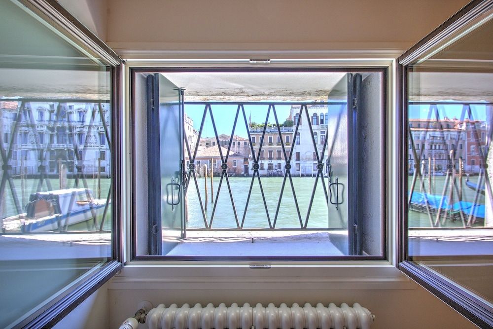 GrandCanal-Green Exclusive Apartment, 1 Bedroom, Canal View, Ground Floor 13