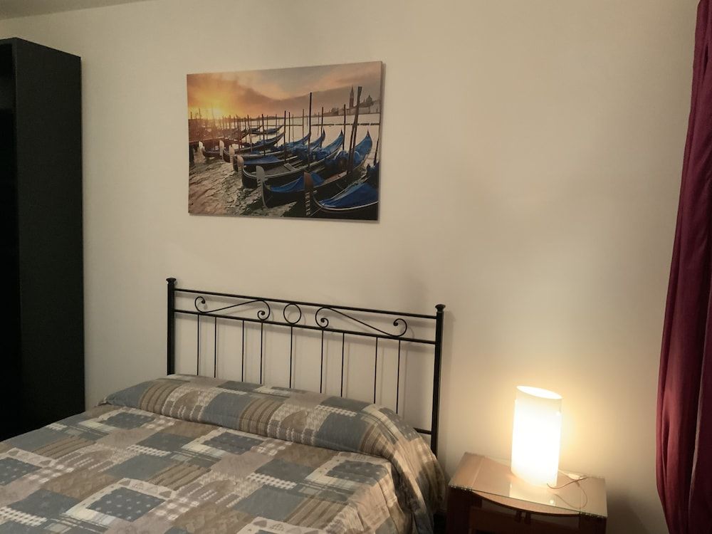 Venice Sweet Home Comfort Double Room, Shared Bathroom 4