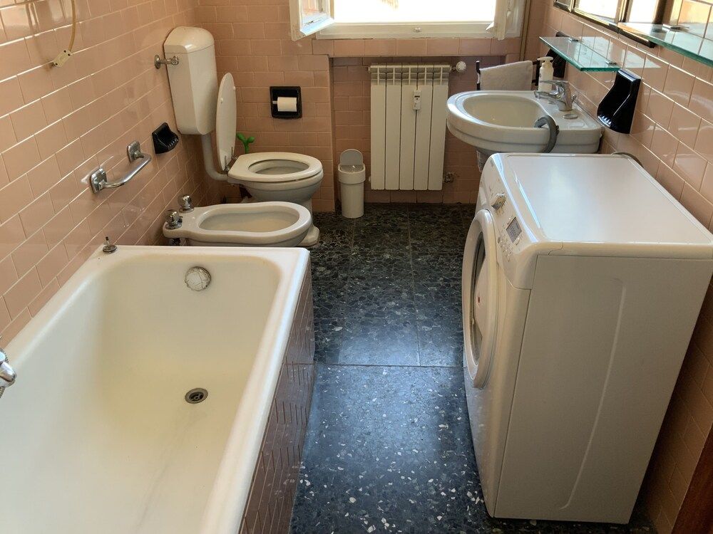 Venice Sweet Home Classic Double Room, Shared Bathroom 14