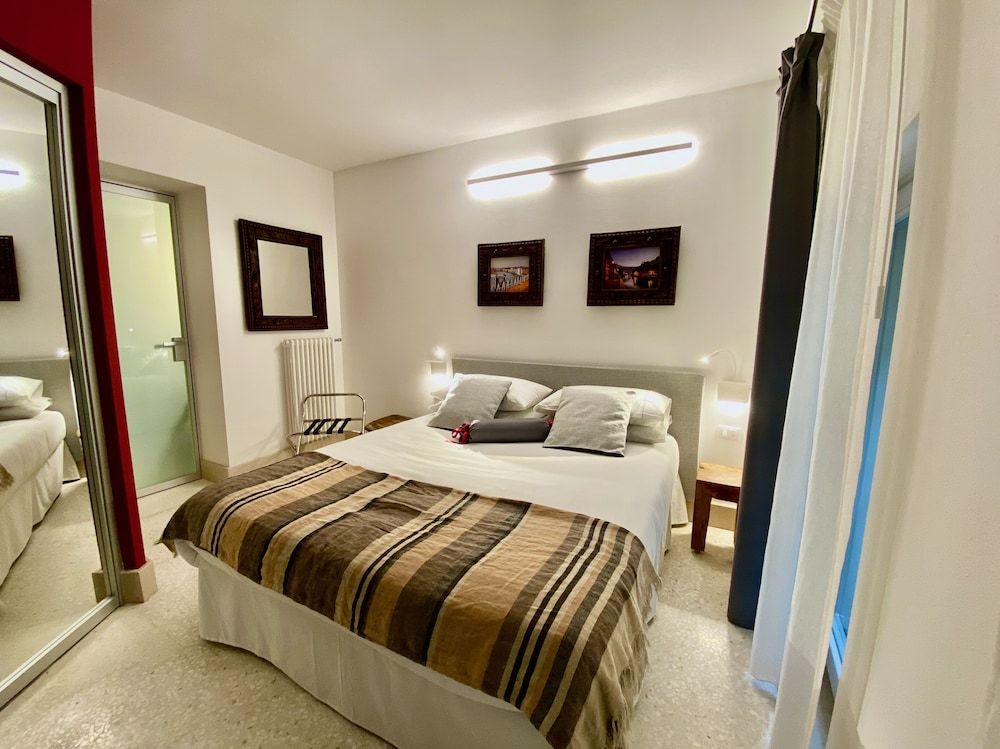 Venice Boutique House