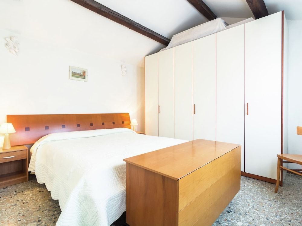 Belvilla by OYO Paradiso Apartment 2