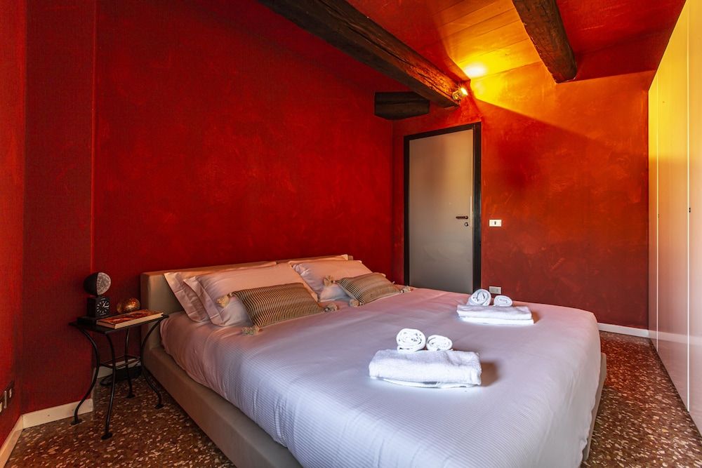 undefined Attico Dei Miracoli R&R 5