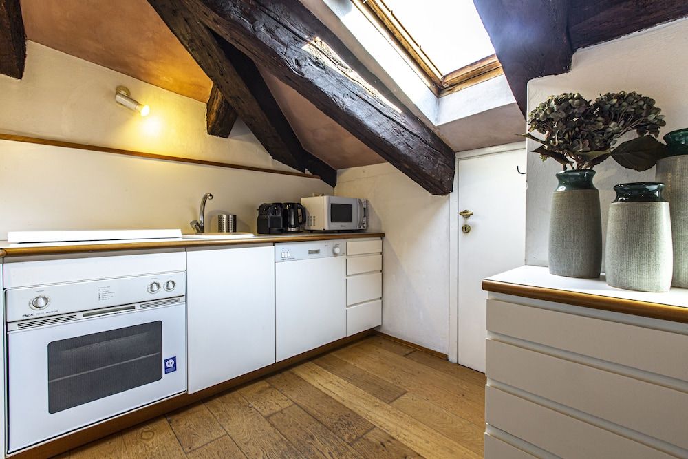 undefined Attico Dei Miracoli R&R 7