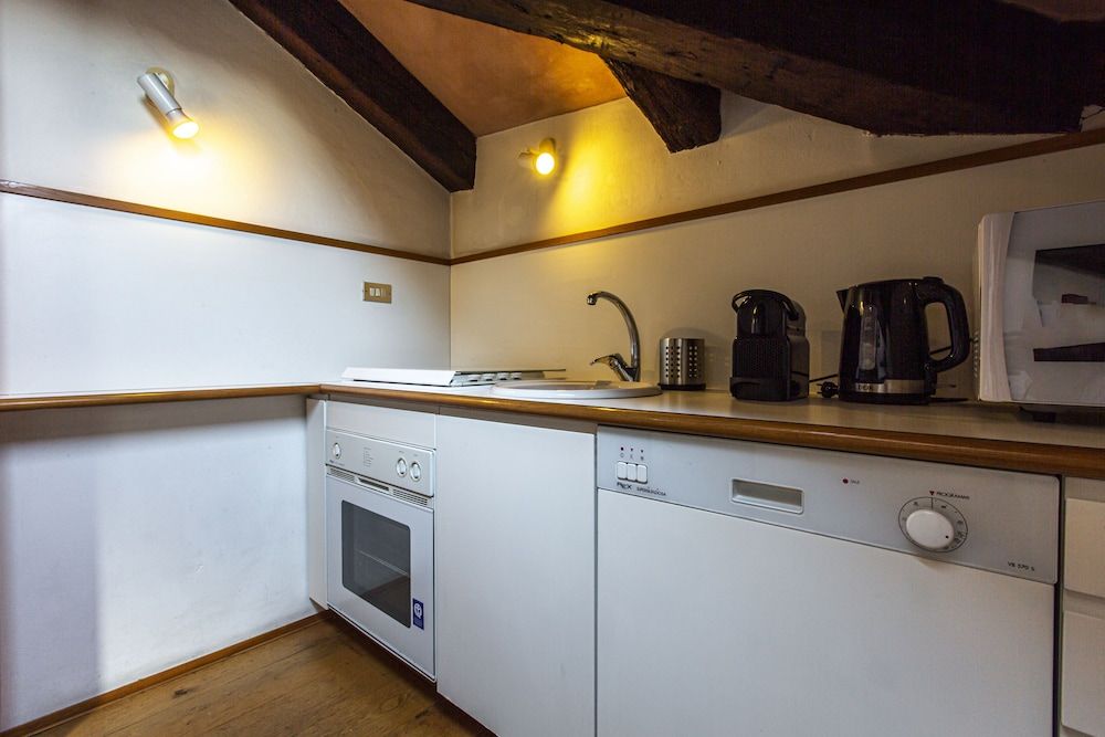 undefined Attico Dei Miracoli R&R 6