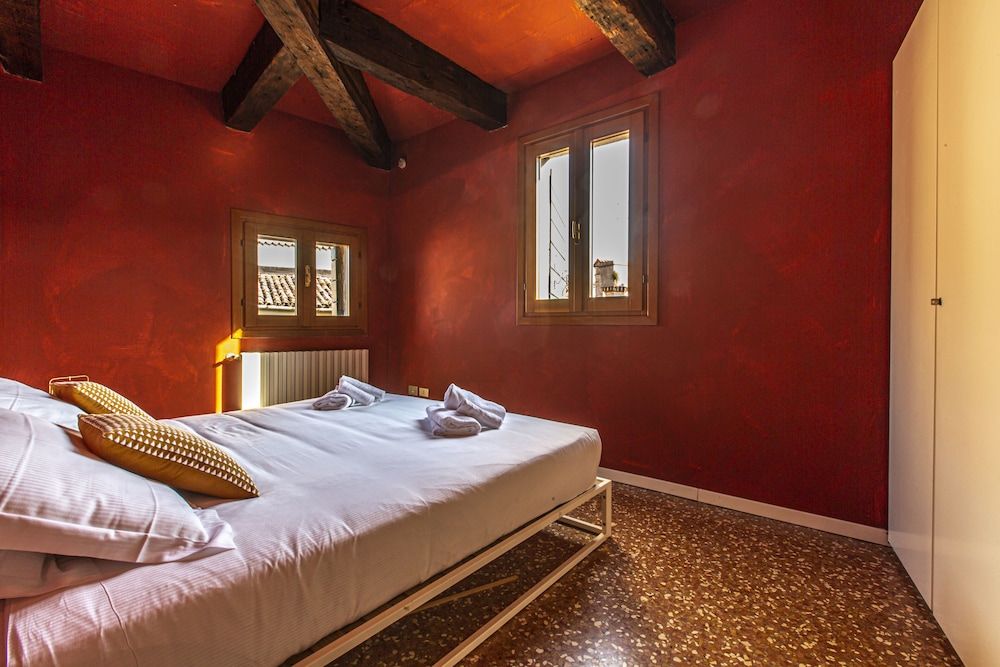 undefined Attico Dei Miracoli R&R 4