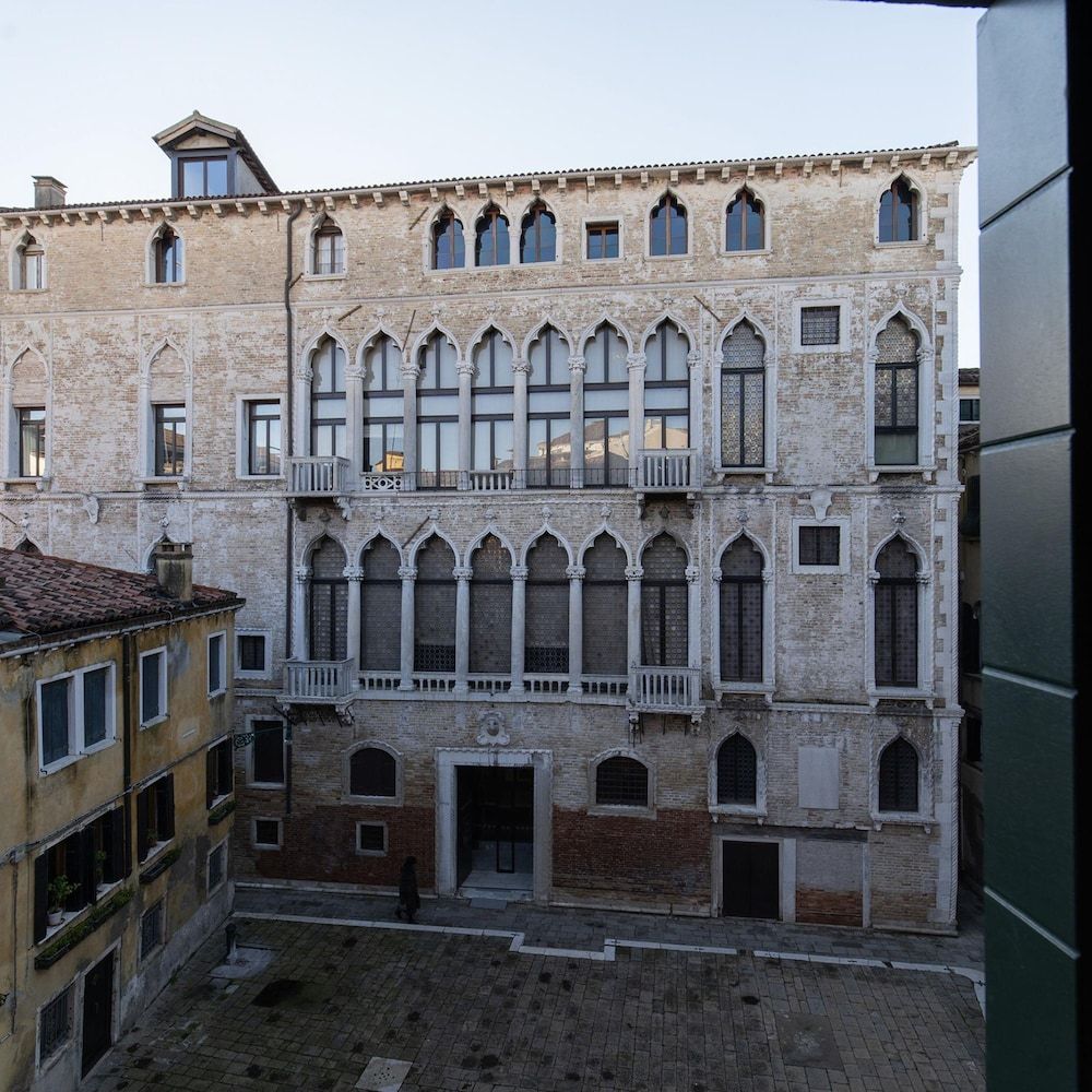 undefined Fortuny 3967 Luxury Suites Wine - Ve-l736-sanm3967at 2