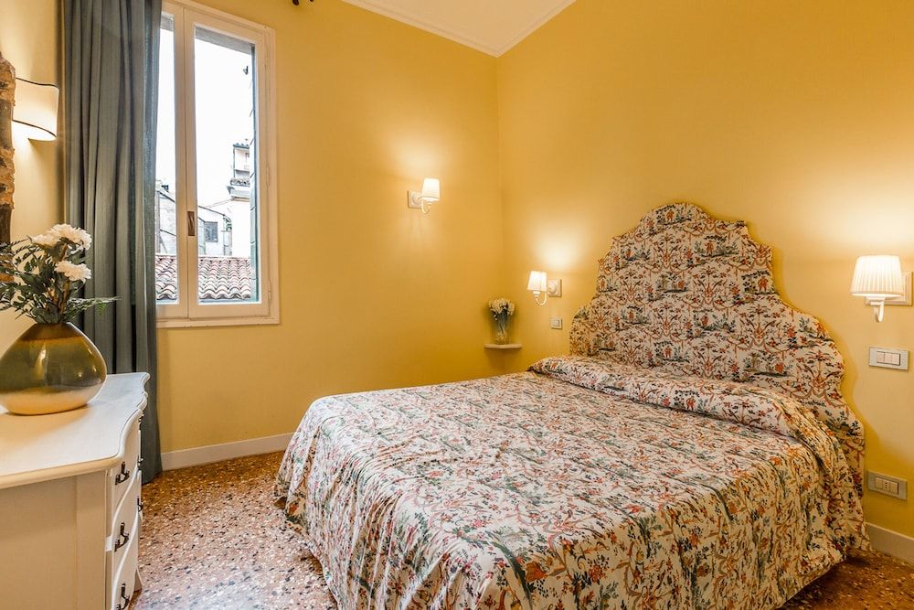 undefined Ca' Grassi 1 Venetian Apartment