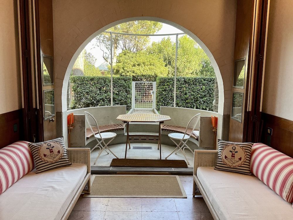 Aquamar - Suite on the beach of Venice Deluxe Apartment 11