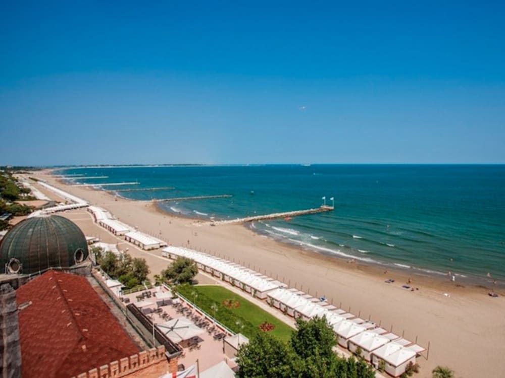 Aquamar - Suite on the beach of Venice Deluxe Apartment 18