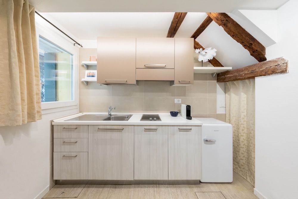 undefined Cadamore 3