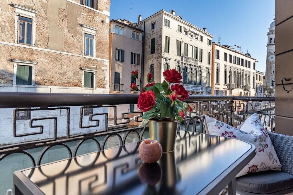 undefined Venice Boutique Apartment - Venice Boutique Apartm 2