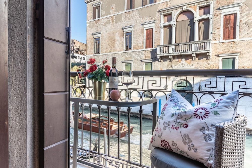 undefined Venice Boutique Apartment - Venice Boutique Apartm