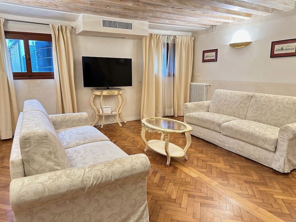 Ca' Giorgia City Apartment 19