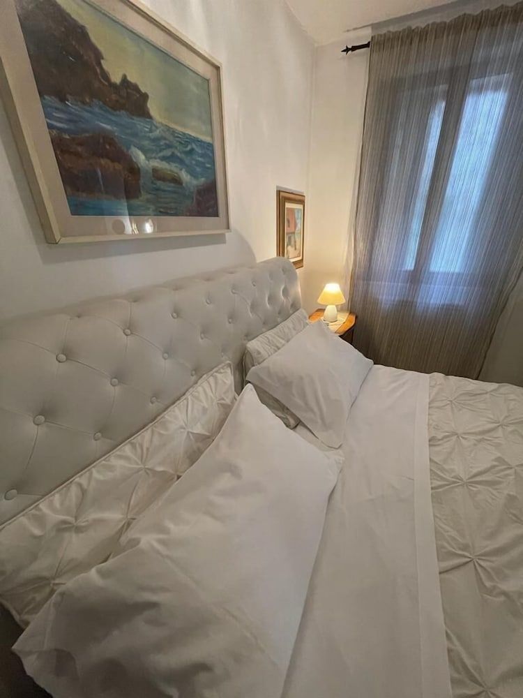 undefined Charme Holidays Venice 8