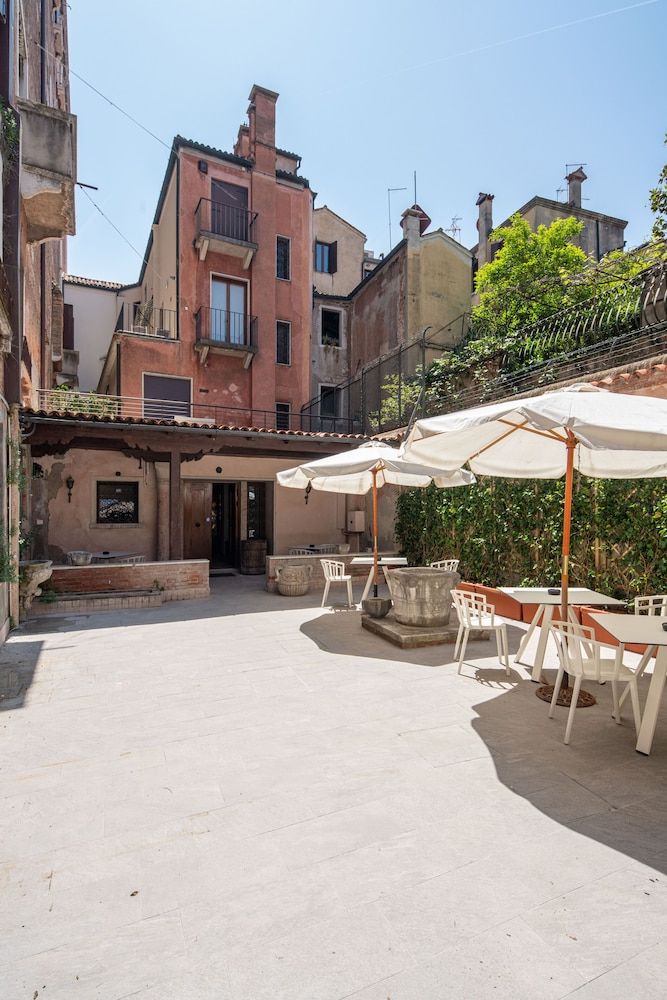 undefined Palace Canal View 8