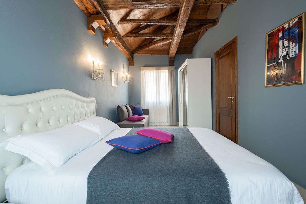 Grand Palace Apartments Design Apartment 10