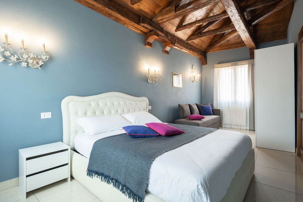 Grand Palace Apartments Design Apartment 9