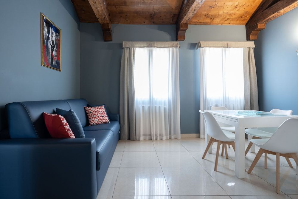 Grand Palace Apartments Design Apartment 13