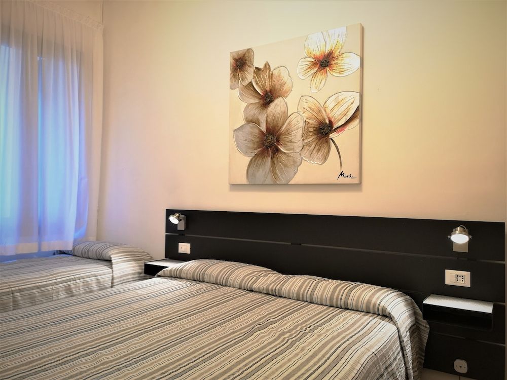 undefined Hotel Rossi 3