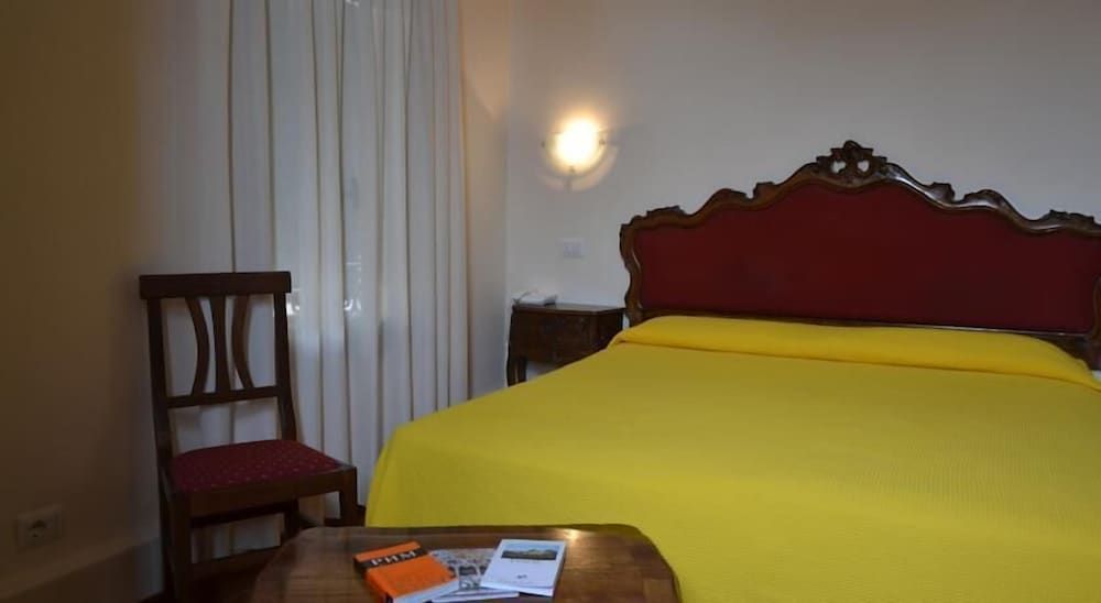 Hotel Canada Venezia Double or Twin Room, Private Bathroom 11