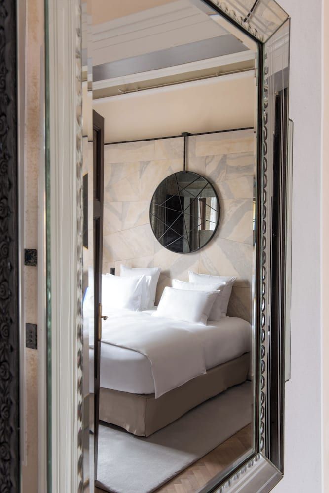 Grand Master Suite