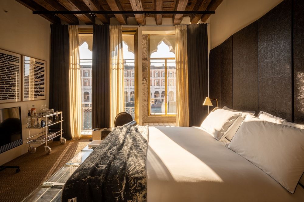 The Venice Venice Hotel