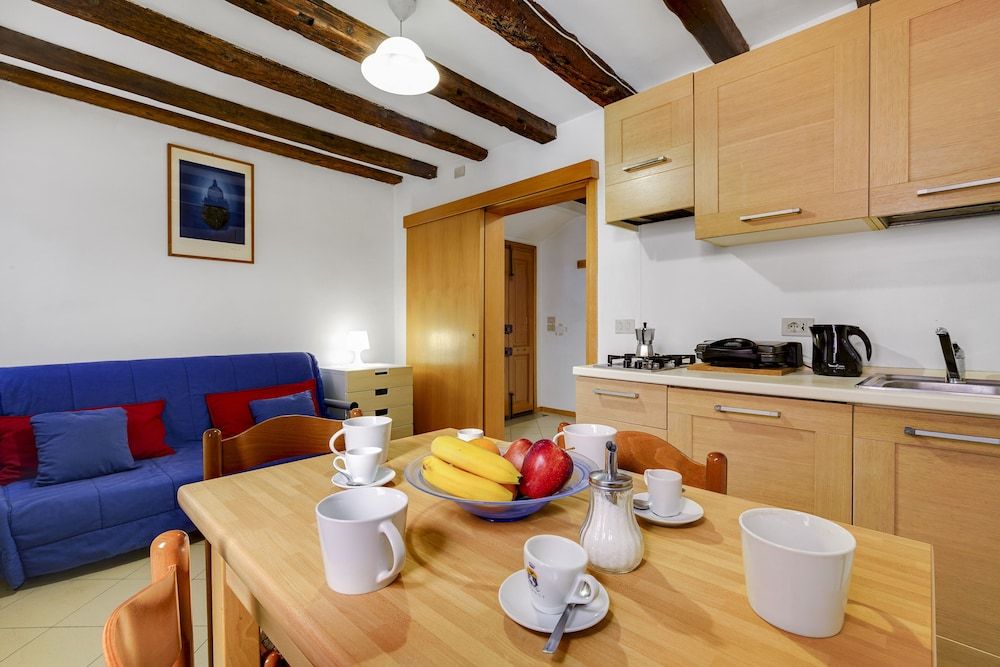 Bed & Breakfast Giardini House, 2 Bedrooms, Kitchenette 2