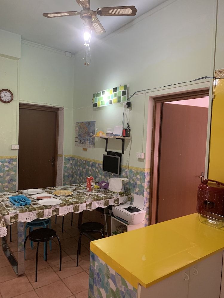 undefined Pavarotti House 5