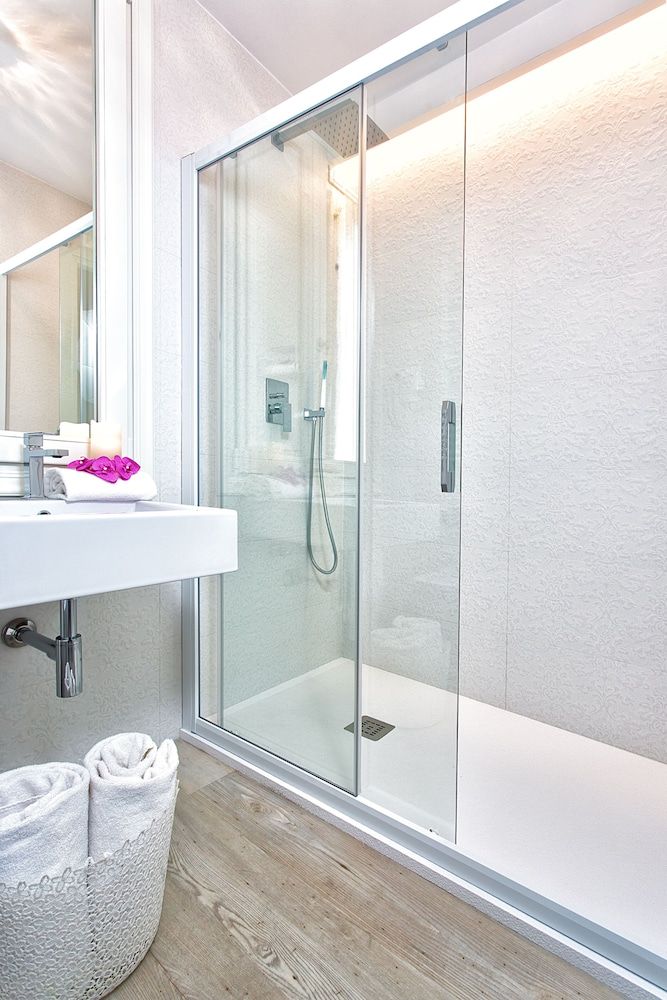 Aquamare Boutique B&B Classic Triple Room 5