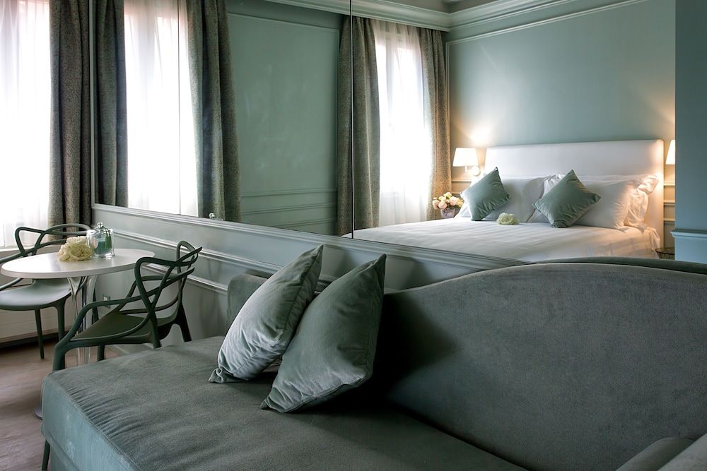 Aquamare Boutique B&B Classic Triple Room 2